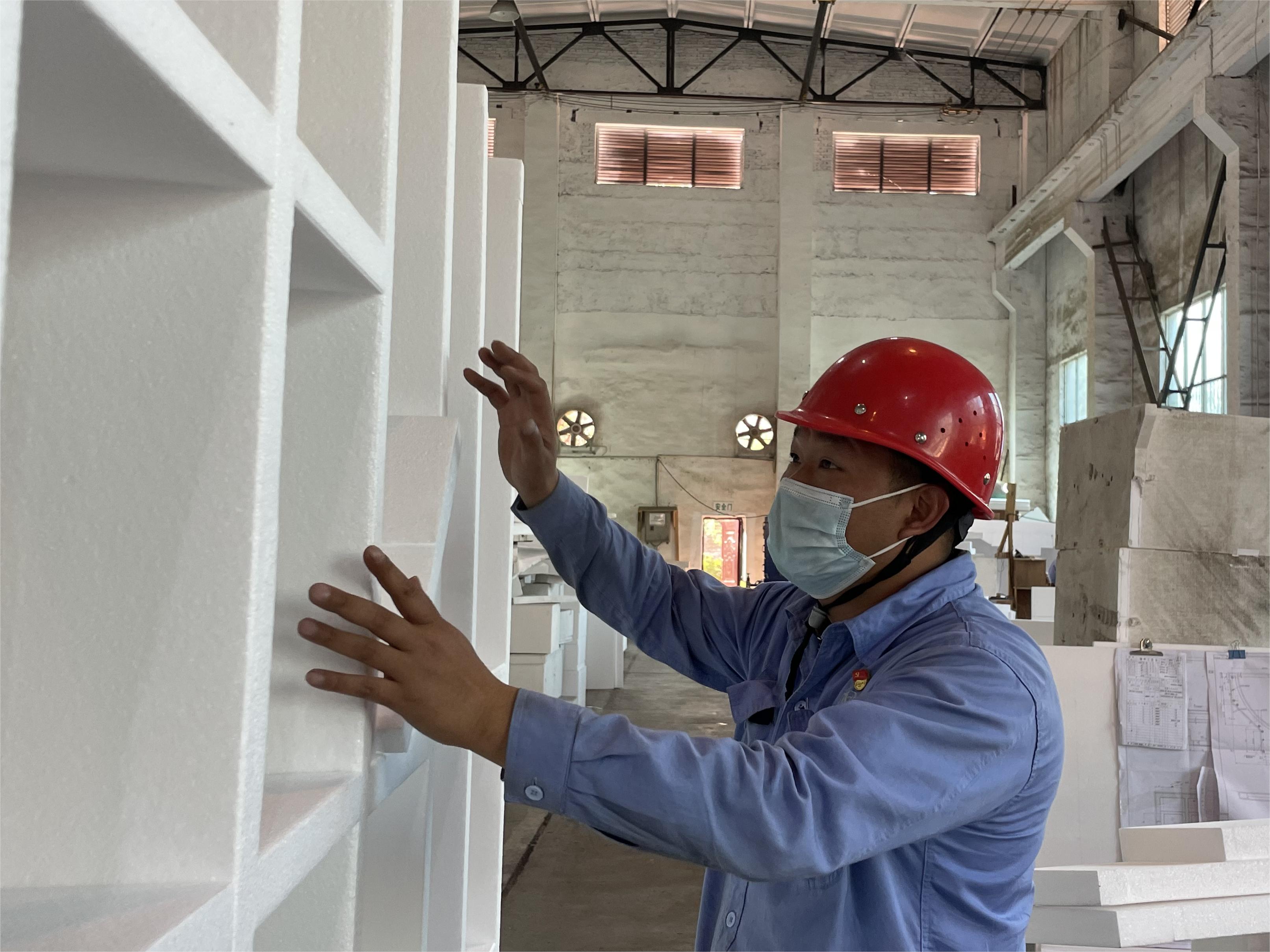 【身邊榜樣】雷建偉：扎根一線深耕耘，力行匠人“模”出彩